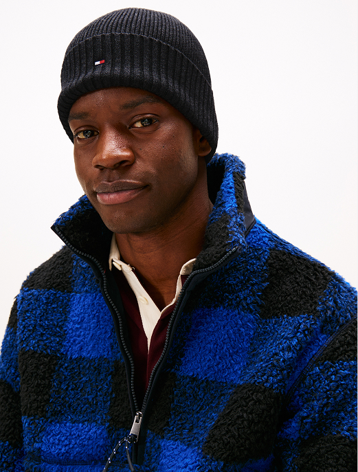 Berretto con cashmere e bandierina ricamata