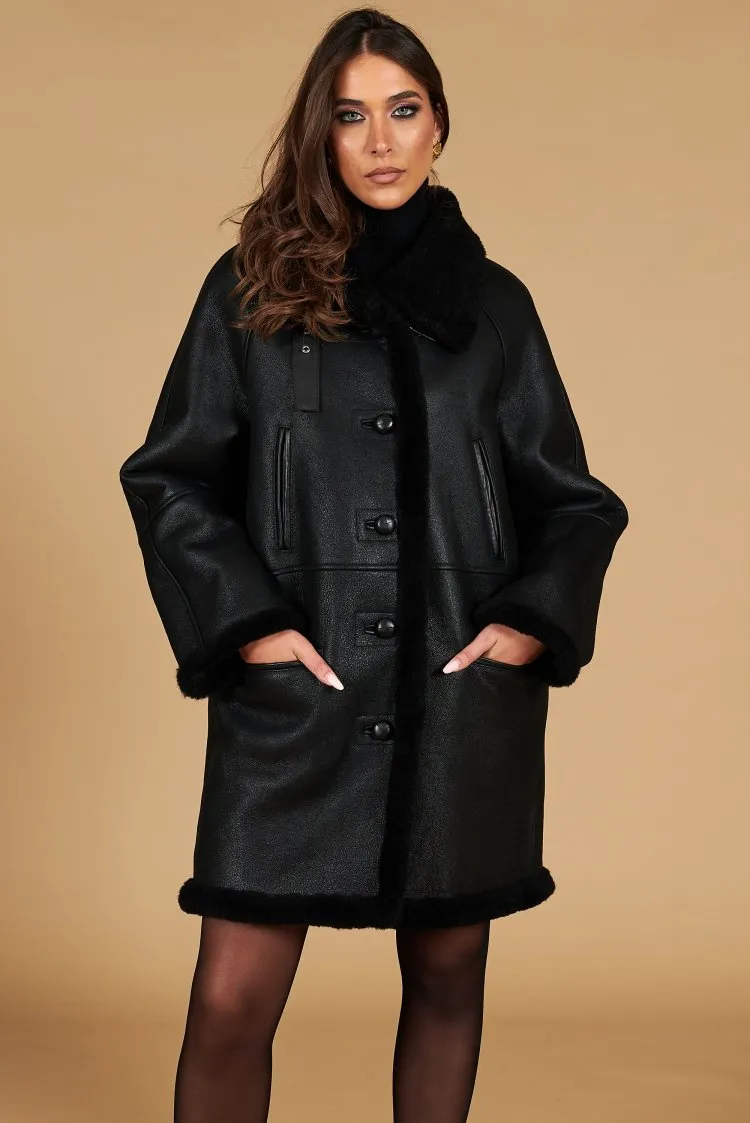 Image of Cappottino in montone colore nero colletto camicia