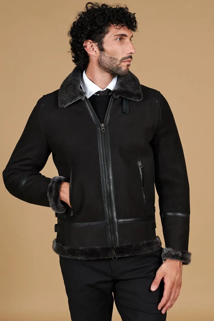 Image of Montone shearling scamosciato nero con fibbia al colletto