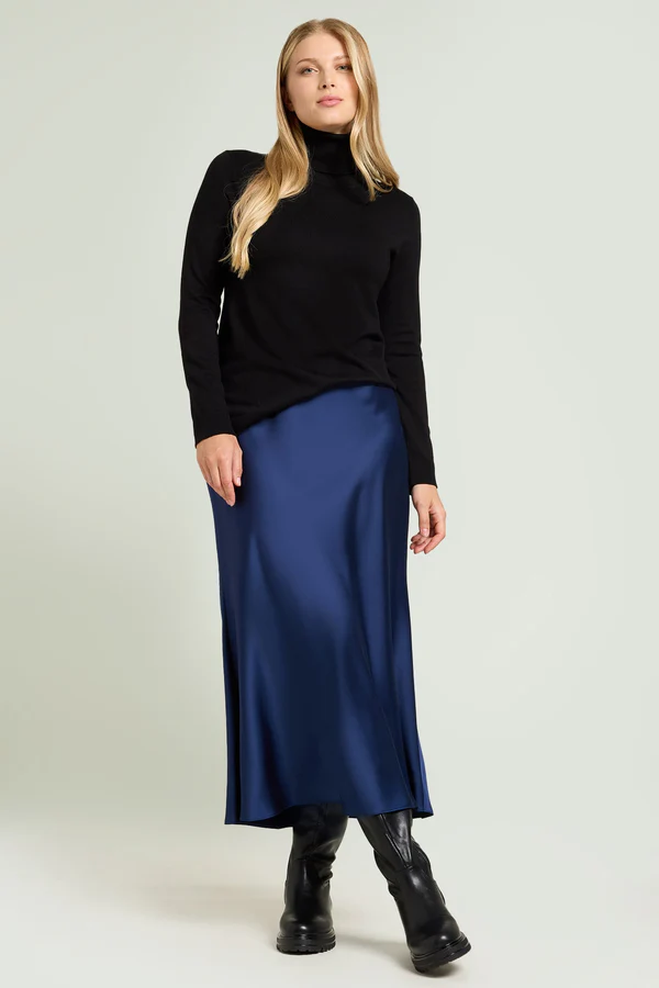 GONNA LUNGA IN SATIN