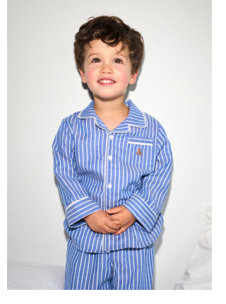 Display images to show real-time content