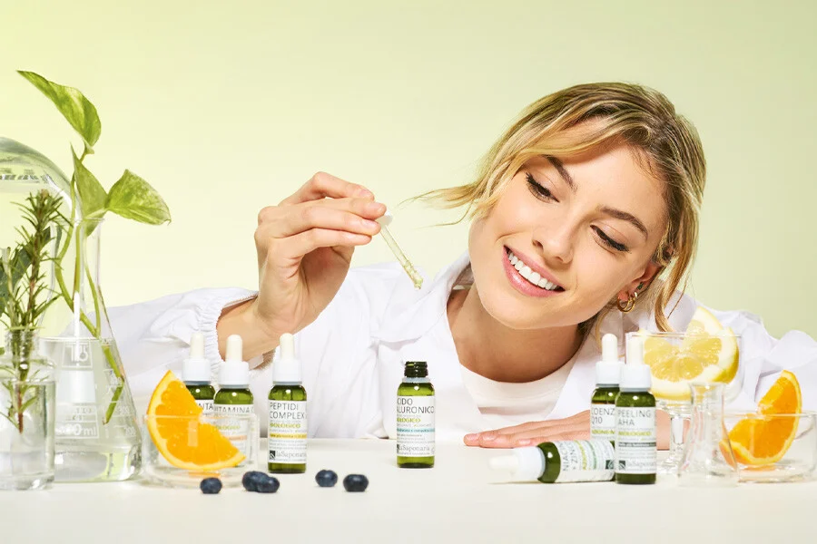 900x600-Attivi-concentrati-laboratorio-cosmetico-natura-scienza-2