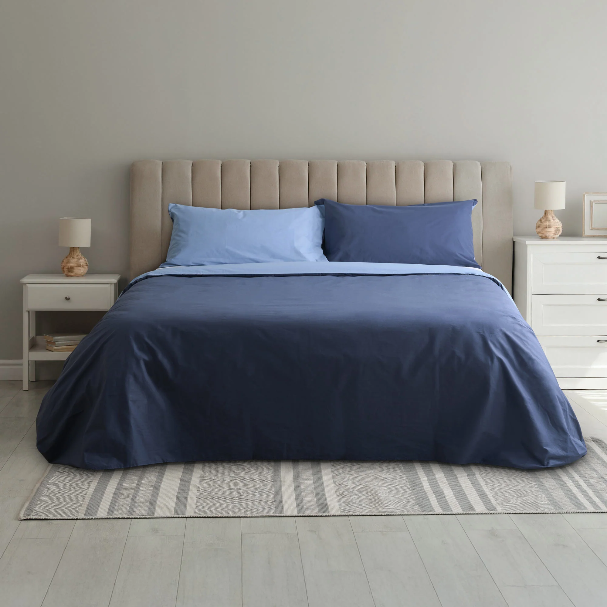 Image of Parure Copripiumino in Puro cotone <br>Double Face - <b>Tortona Bicolor