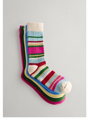 Display images to show real-time content