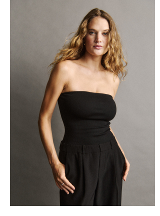 Display images to show real-time content