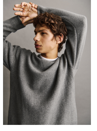 Display images to show real-time content