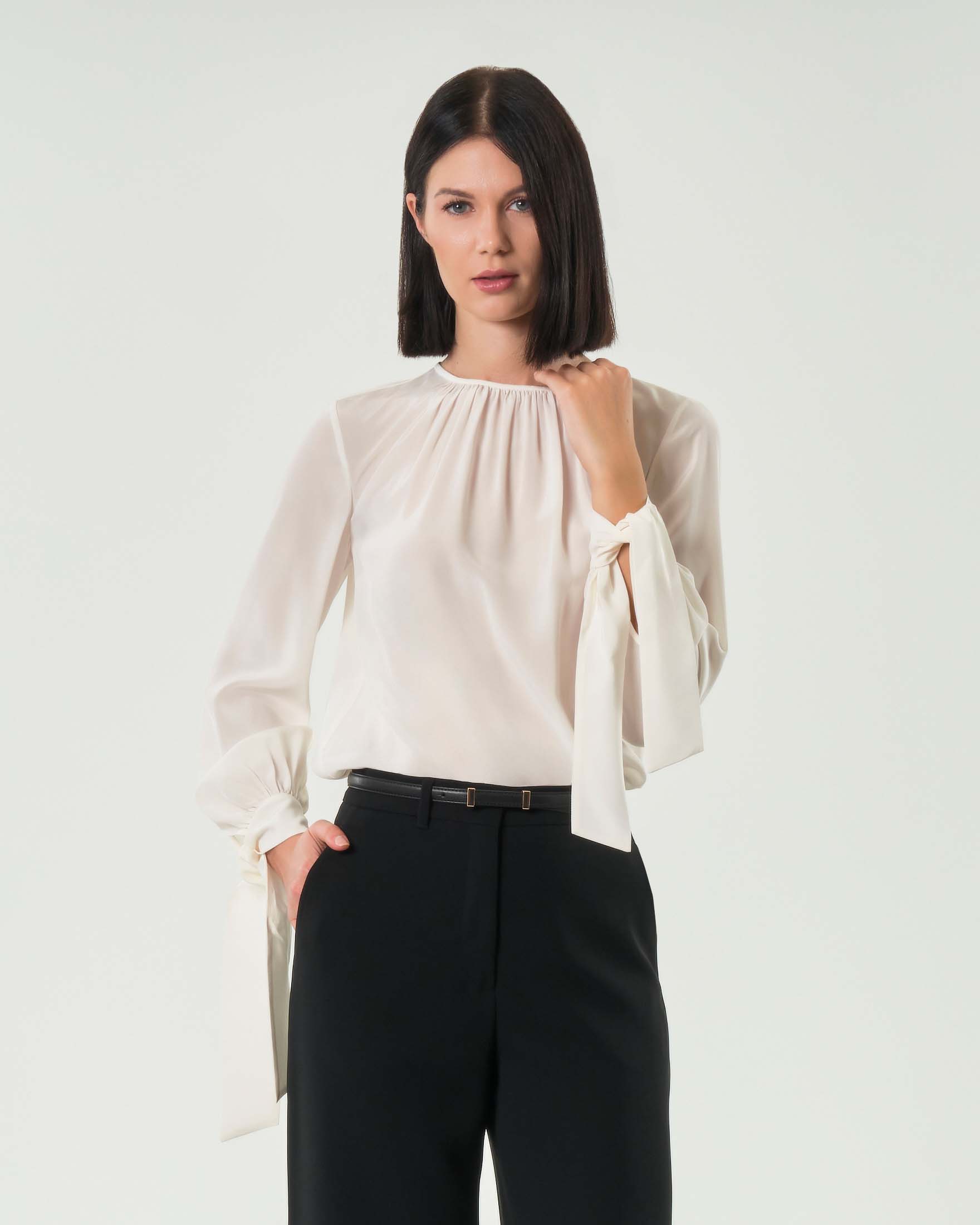 Acquista Blusa Max Mara Studio -20%