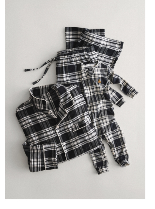 Display images to show real-time content