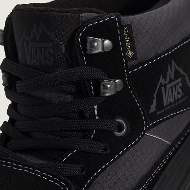 Mountain Mid GORE-TEX Insulated Shoe