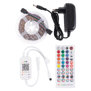 Kit Striscia 36W 1.500Lm 150 LED 5 metri RGB Blister Trasformatore, Controller, Controllo Bluetooth IP20 40.000H [CA-KITRGB-5M]