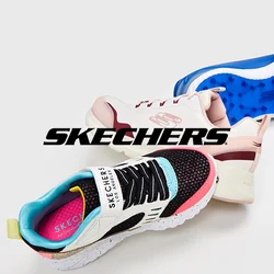 Sneaker Skechers in blu, rosa e nero. Presentano tomaie testurizzate, suole in gomma e accenti colorati. Inclusa una soletta blu.