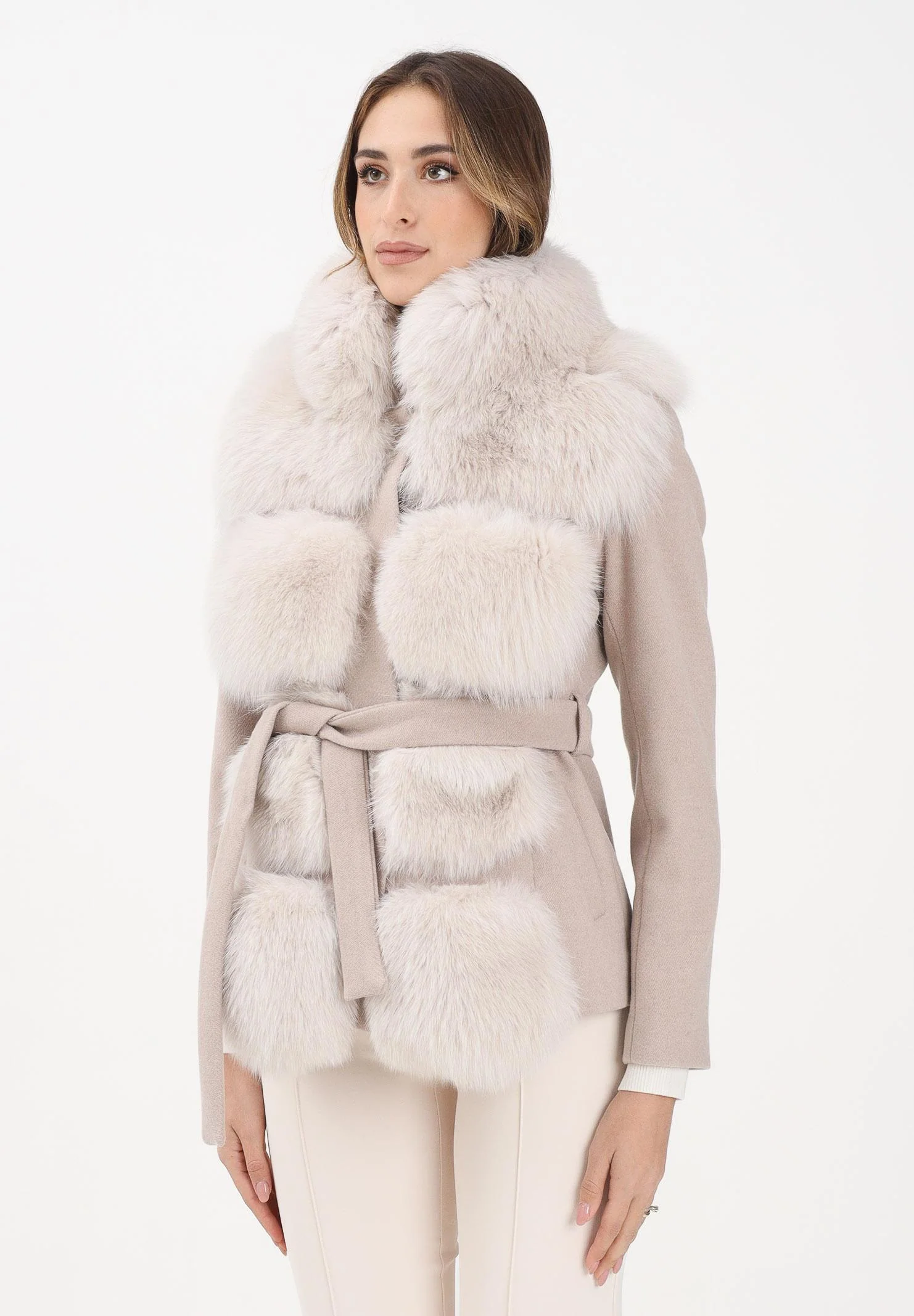 Image of YES LONDON Cappotto corto beige da donna con vera pelliccia