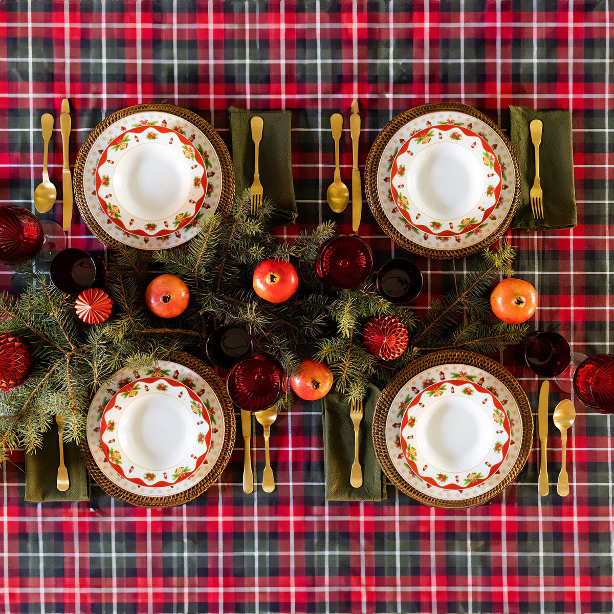 Image of Servizio Piatti 18 Pezzi <br>in Porcellana - <b>Chalet