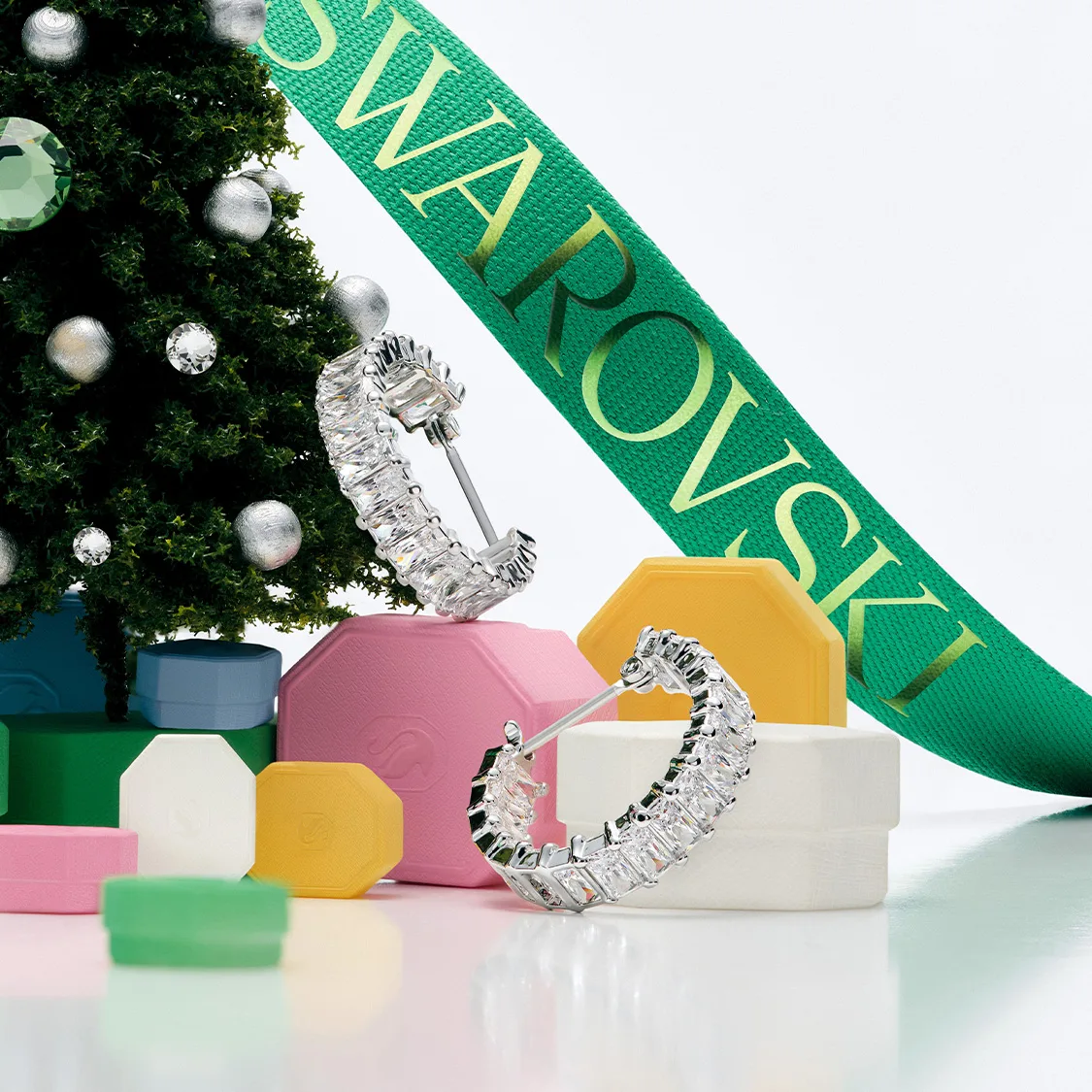 Orecchini Swarovski su confezioni regalo