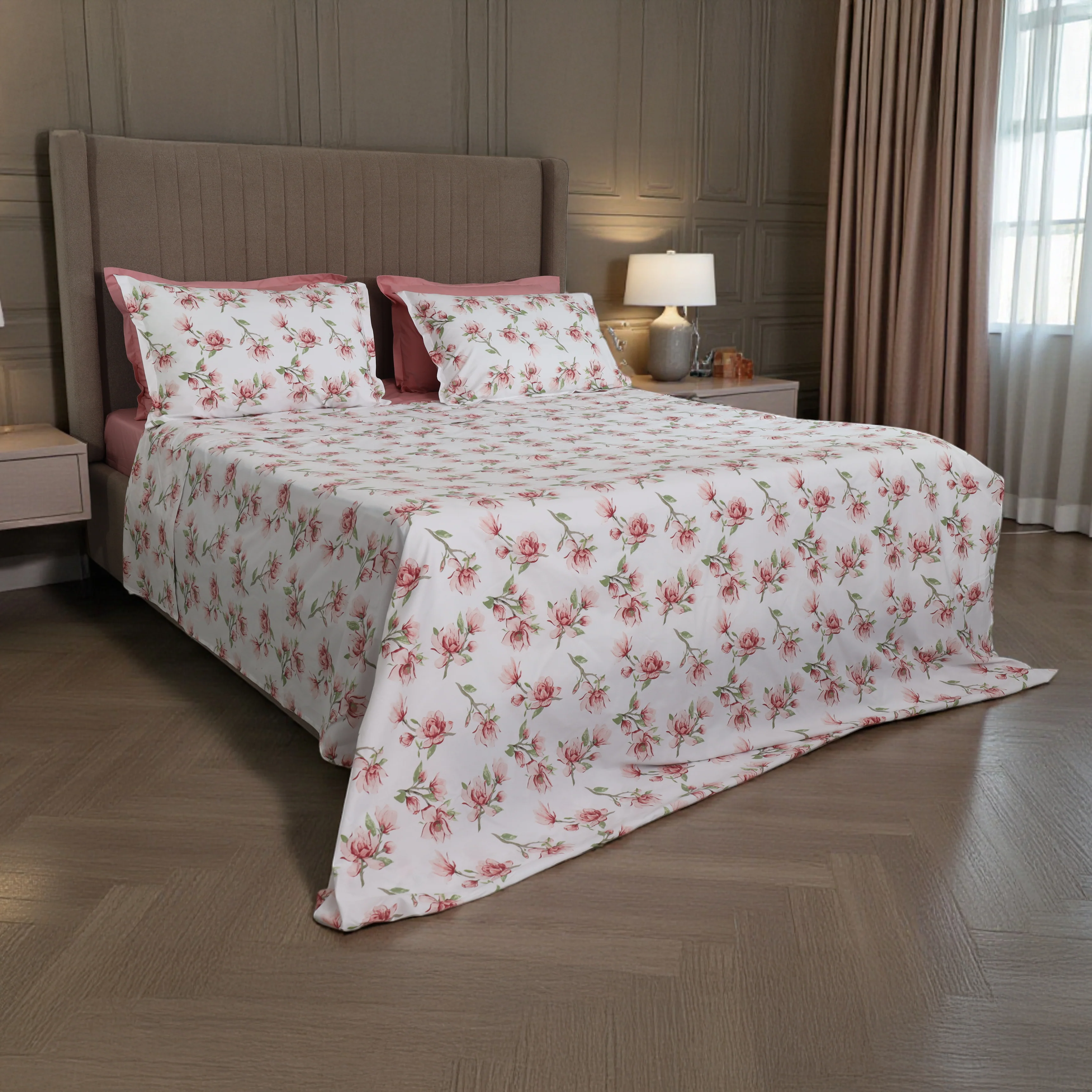 Image of Completo Lenzuola Copriletto in Percalle di Cotone <br>Egiziano con Stampa Floreale - <b>Magnolie Reverie