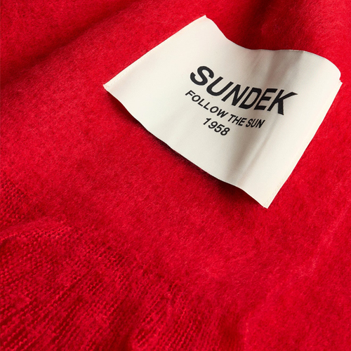 SUNDEK Gift Guide _Woman