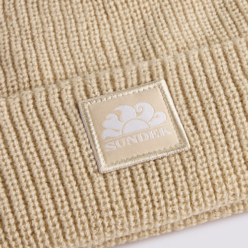 SUNDEK Gift Guide _Woman