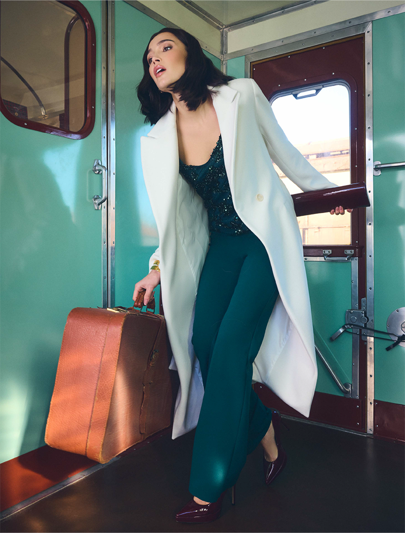 TOP CANOTTA VERDE CON RICAMO DI PAILLETTES