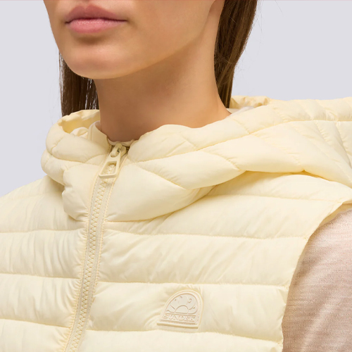 SUNDEK Gift Guide _Woman