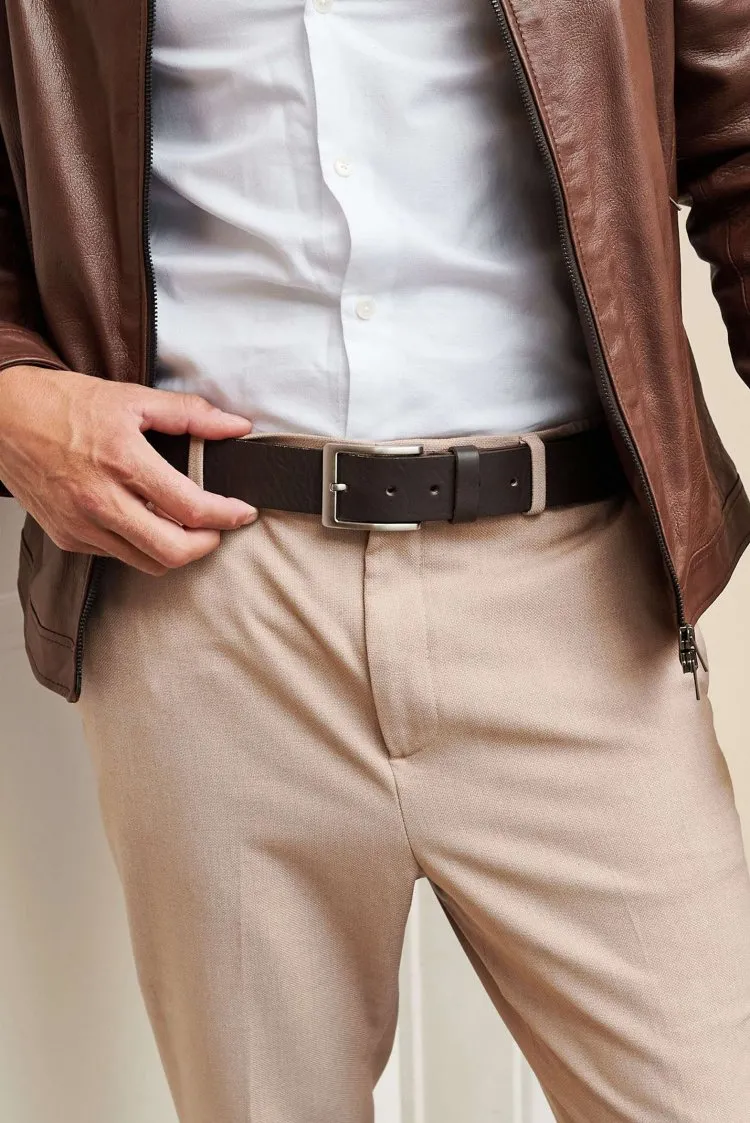 Image of Cintura uomo in pelle di vitello marrone con fibbia argento