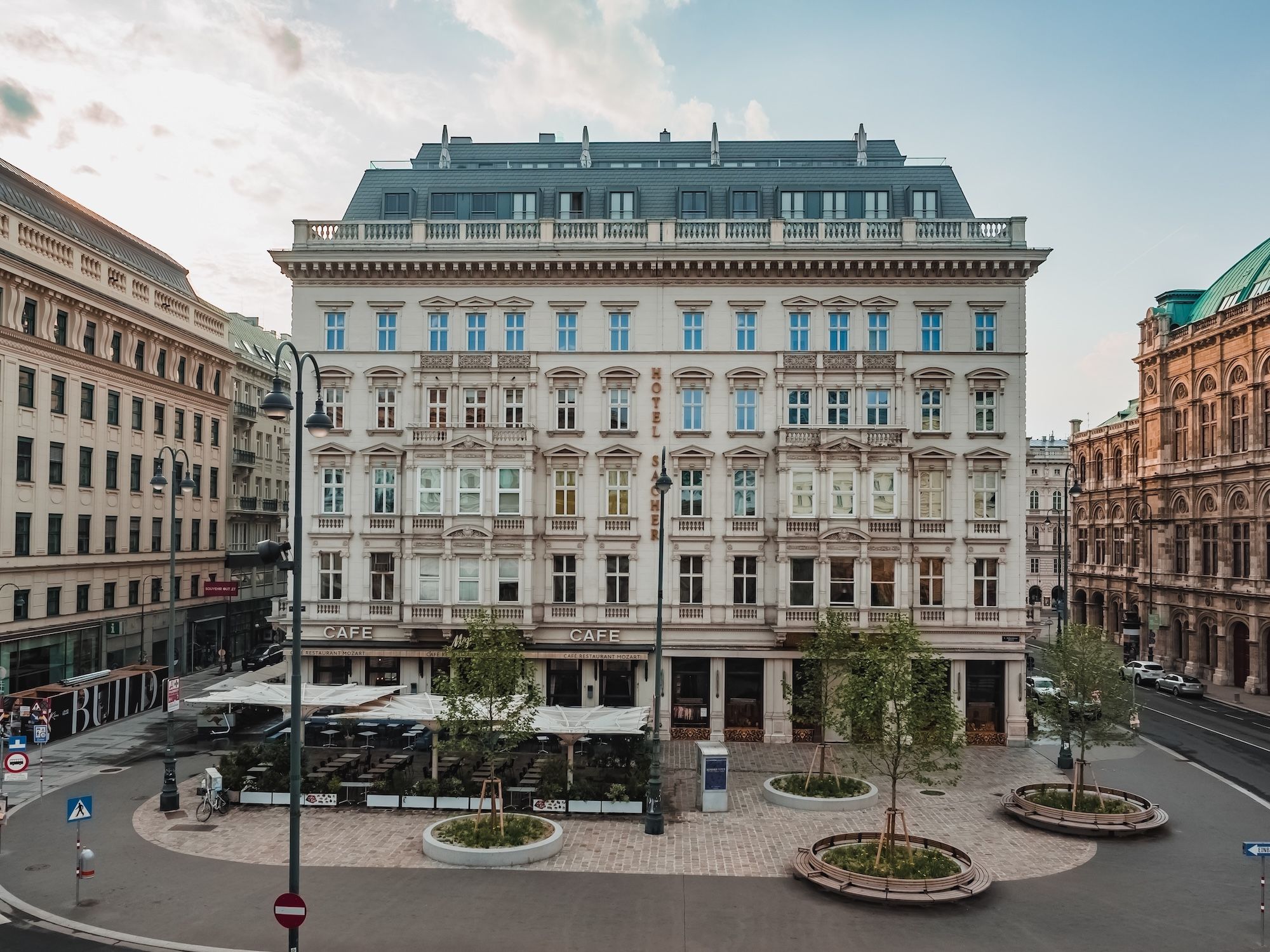 L'Hotel Sacher di Vienna: 150 anni portati di lusso