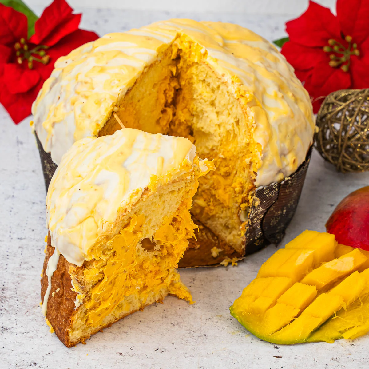 Image of Panettone artigianale farcito ai frutti tropicali 1,1kg