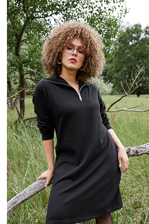 Abito di felpa con collo polo, zip e maniche lunghe