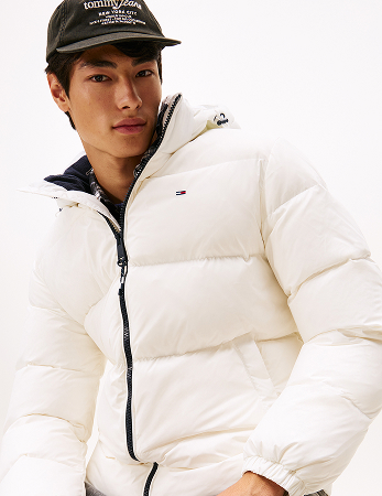 Piumino idrorepellente con cappuccio