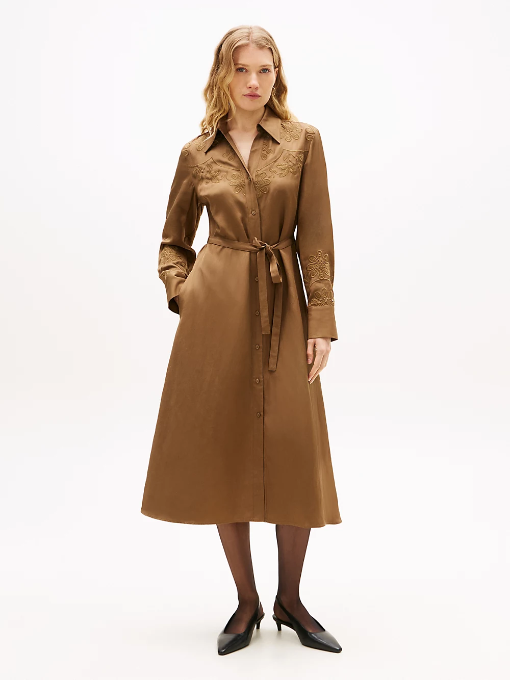 Chemisier midi con lino e ricami floreali