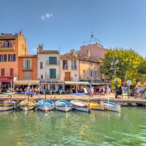 Activity image: Da Aix: Giro in barca a Cassis e tour di un giorno con degustazione di vini provenzali