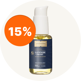 Una bomboletta di glutatione liposomiale Quicksilver Scientific con un distintivo sconto arancione che riporta "15%».