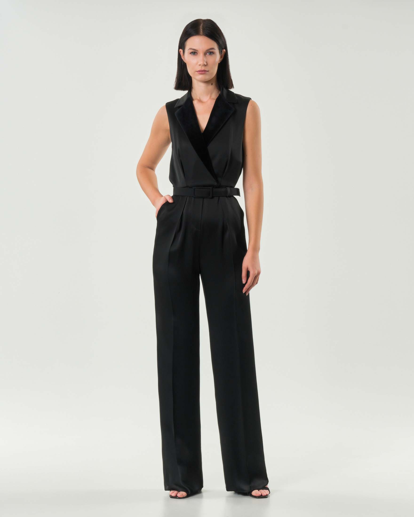 Acquista Tuta Max Mara Studio