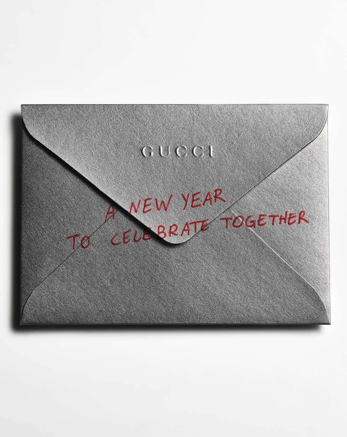  Scopri di più sul sito Web di Gucci 