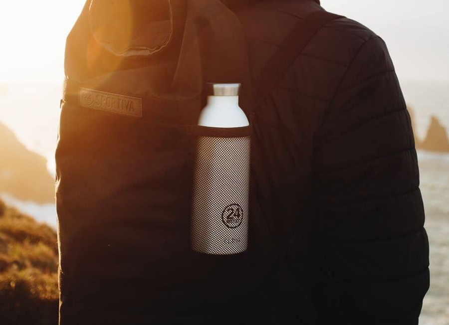 In the foreground stand Clima Bottle by 24Bottles 