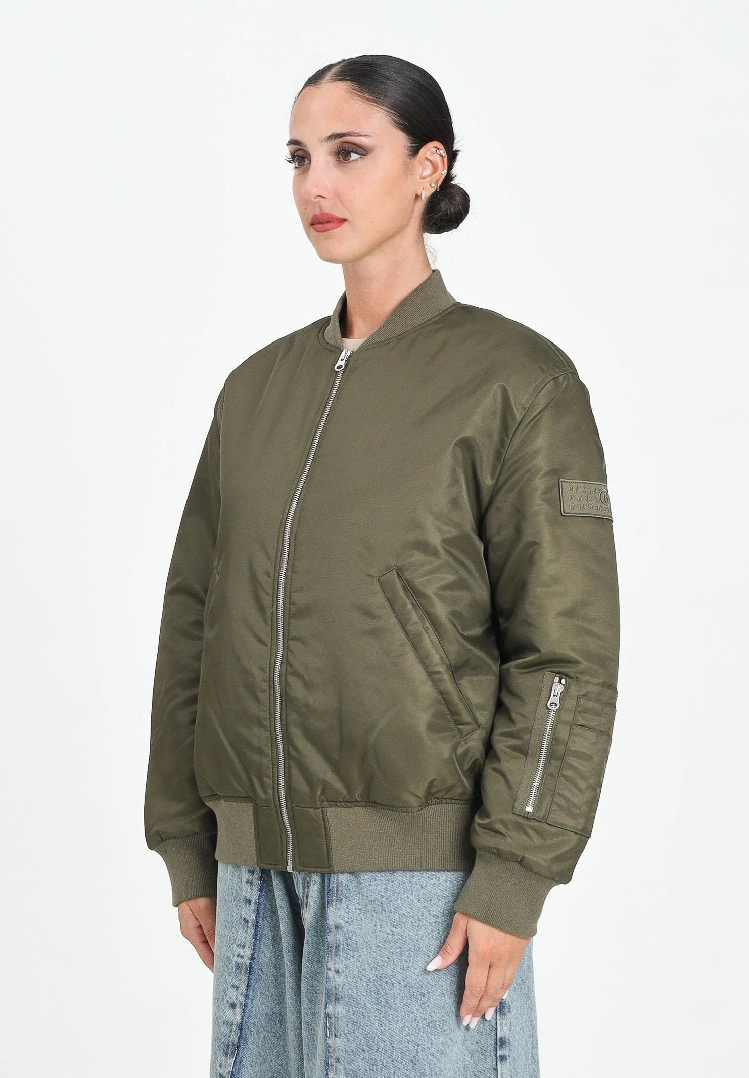 Image of MAISON MARGIELA Bomber verde per donna, ragazzi e bambini con Patch Numeric