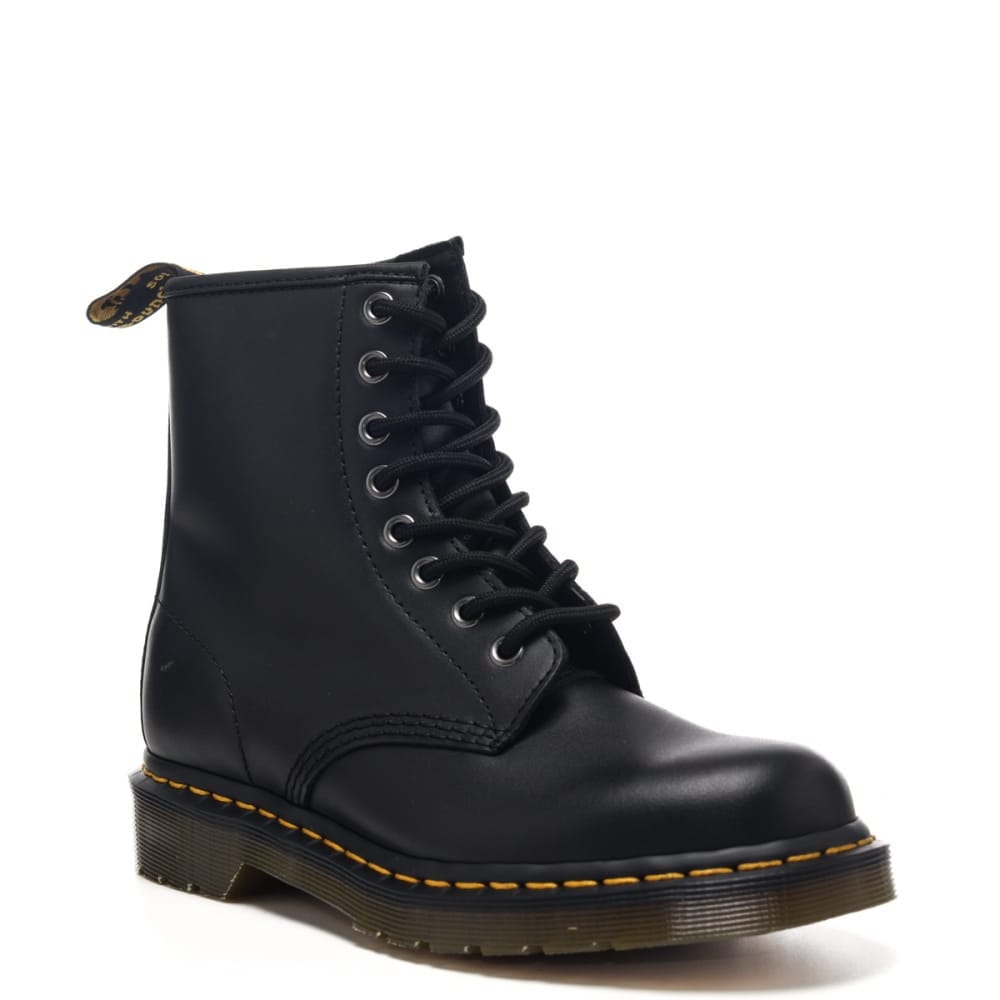 https://kimaccessori.it/donna-scarpe-dr_martens