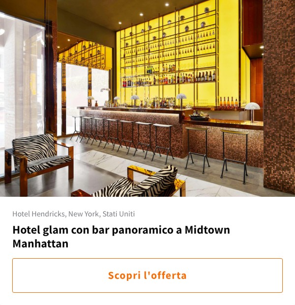 Hotel glam con bar panoramico a Midtown Manhattan