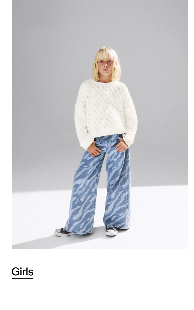 Display images to show real-time content