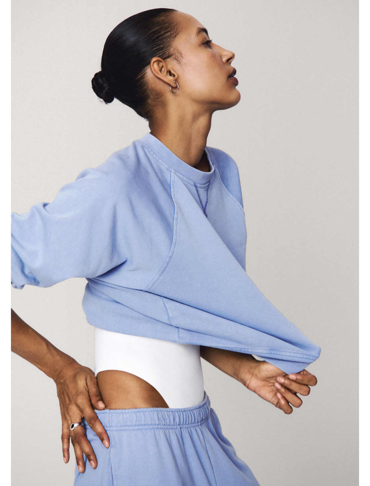 Display images to show real-time content