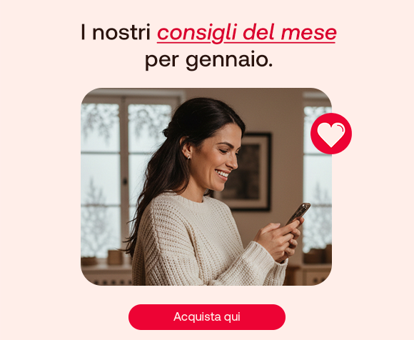 Donna che sorride guardando il cellulare. Testo: &ldquo;I nostri consigli del mese per gennaio&rdquo;. Pulsante rosso: &ldquo;Acquista qui&rdquo;.