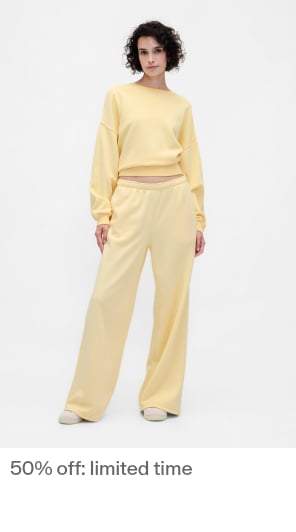 Display images to show real-time content