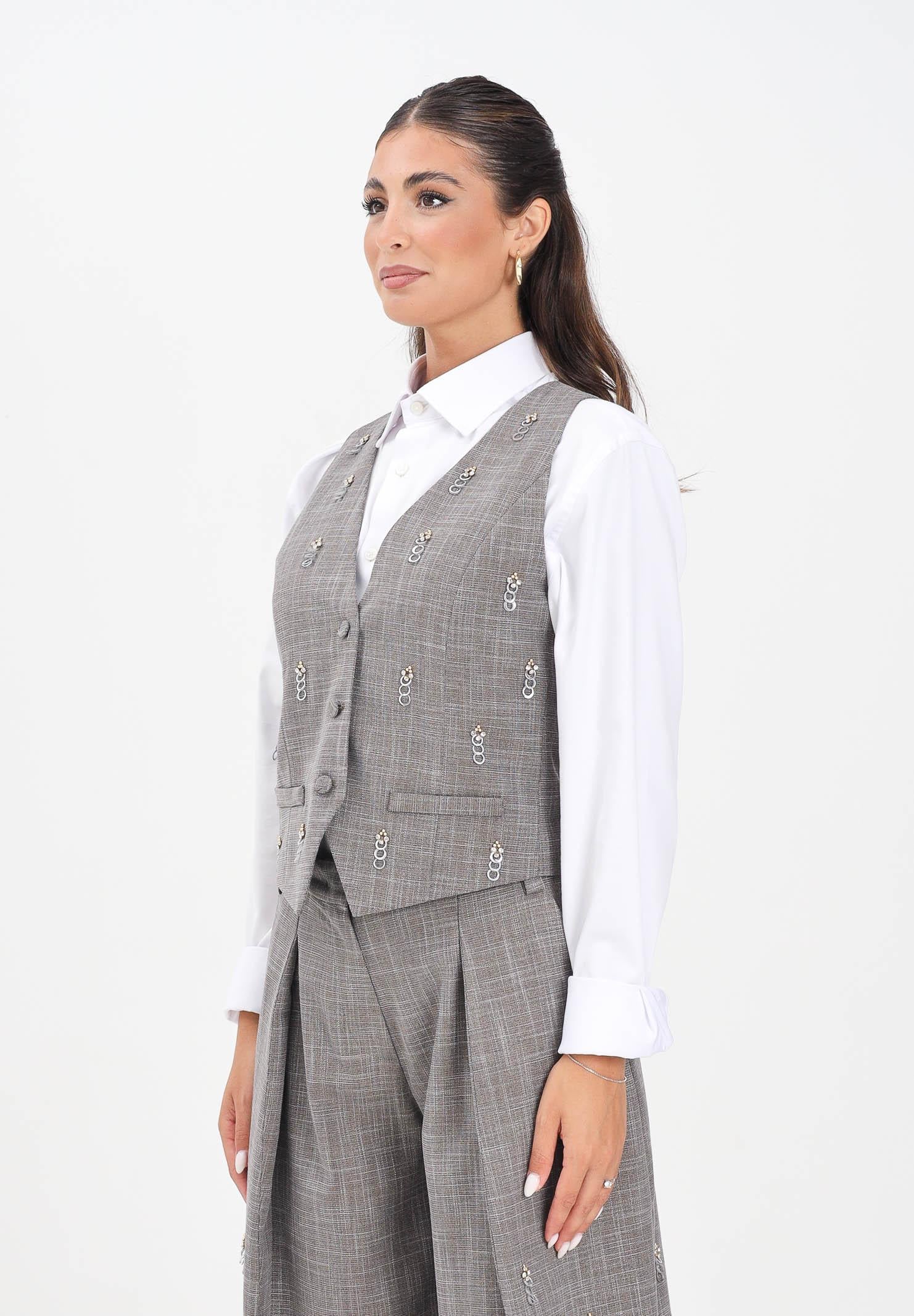 Image of SIMONA CORSELLINI Gilet grigio da donna arricchito da piccole applicazioni metalliche