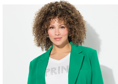 Blazer, oversized, mit Reverskragen und l&auml;ssig &uuml;berschnittenen Schultern. Knopfverschluss, 2 Klappentaschen, Langarm. Komplettfutter.