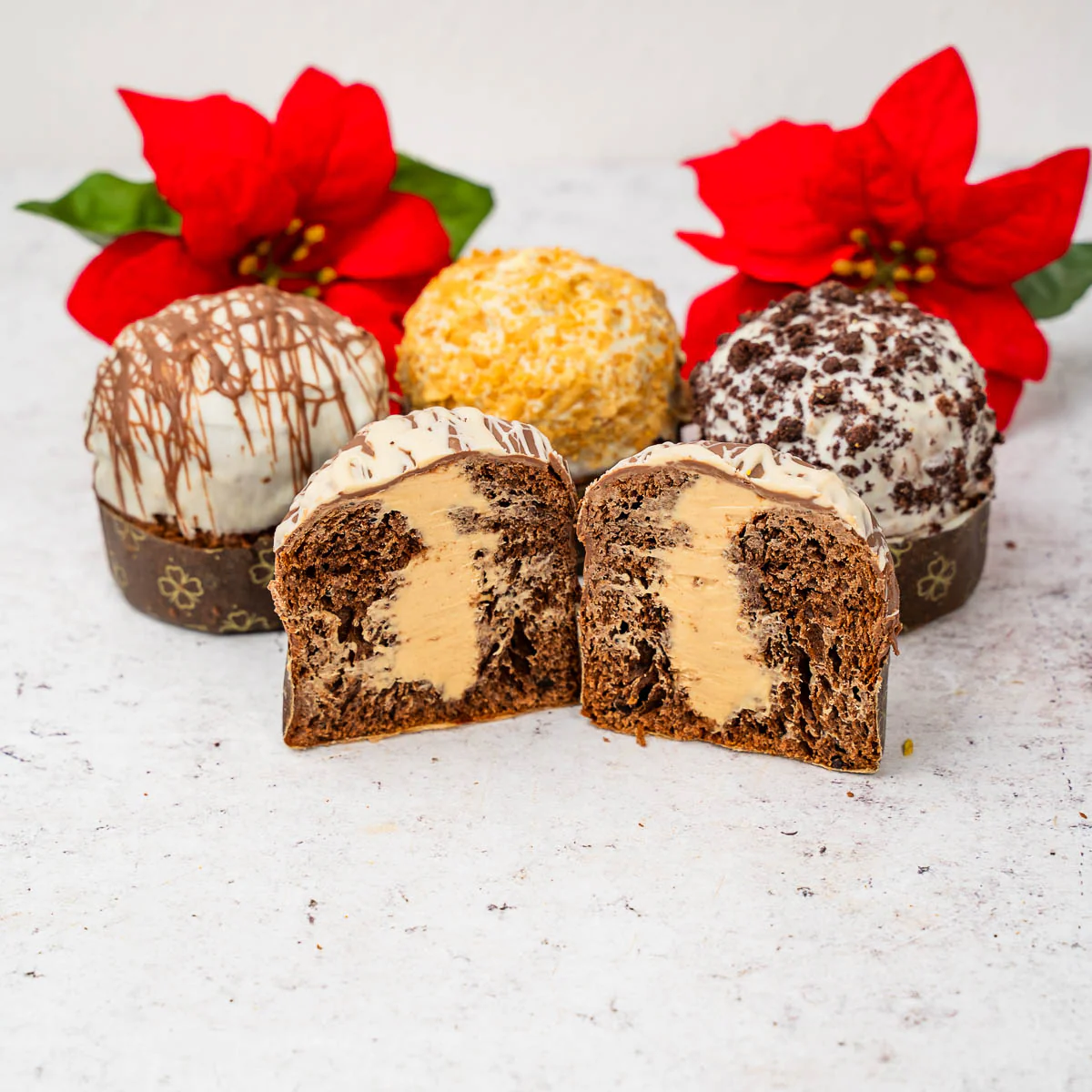 Image of Panettoncino artigianale al cioccolato e nocciole ciokobueno 150g