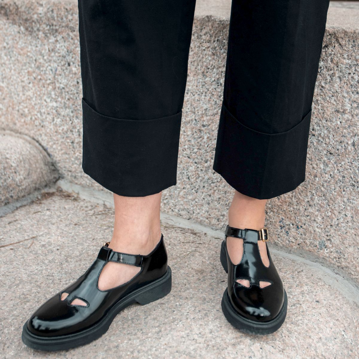 Scarpa due buchi Willy