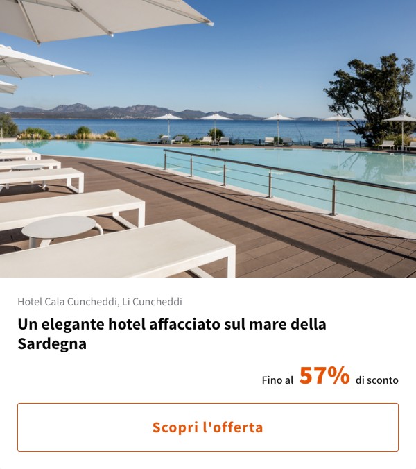 Un elegante hotel affacciato sul mare della Sardegna