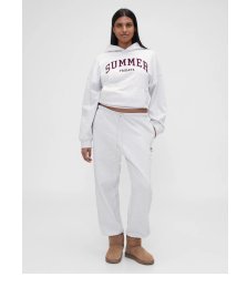 Display images to show real-time content