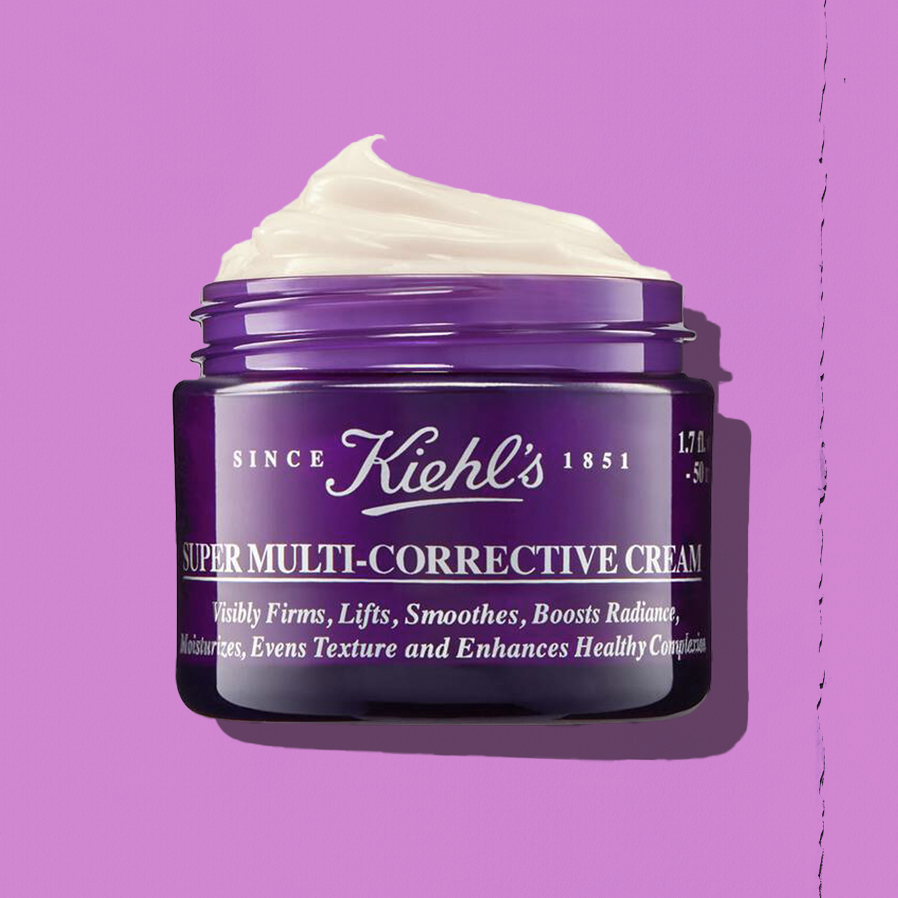 Ricarica Kiehl&rsquo;s Ultra Facial Cream da 150 ml versata in tre barattoli da 50 ml, con messaggio &ldquo;1 refill = 3 barattoli&rdquo; e riduzione del 61% di plastica.