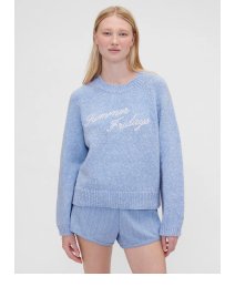 Display images to show real-time content