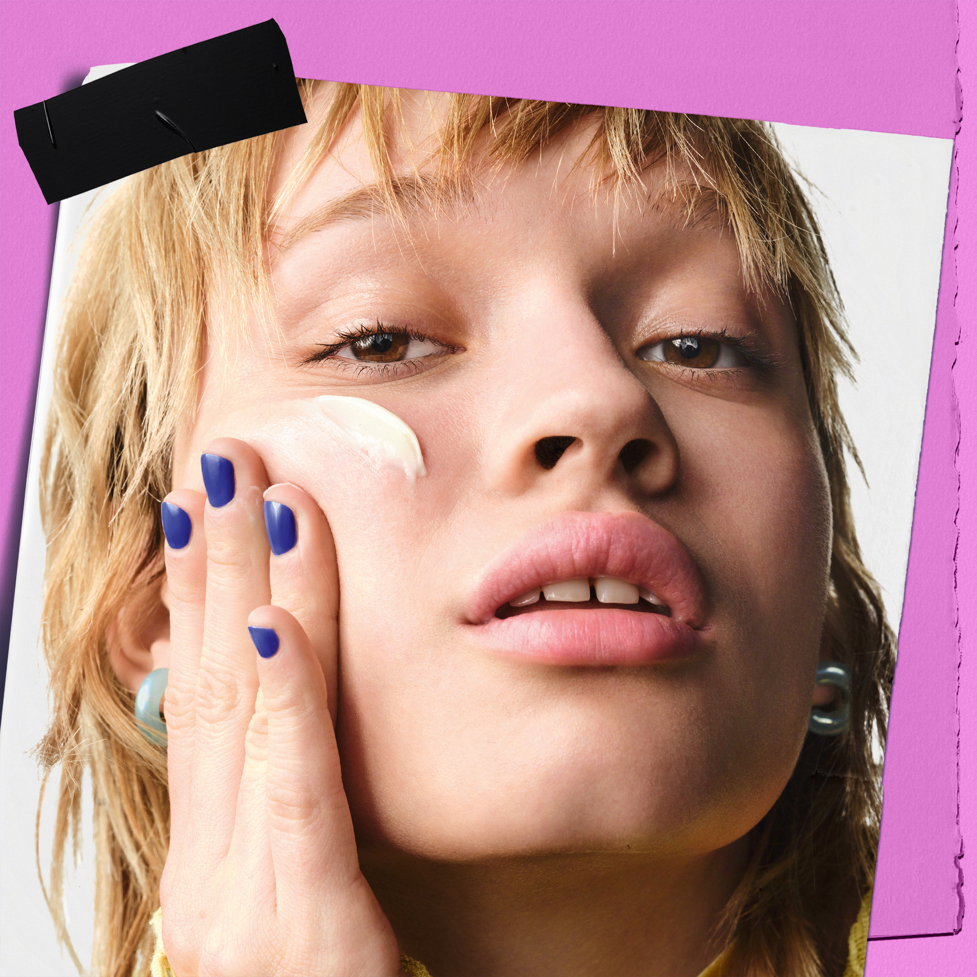 Ricarica Kiehl&rsquo;s Cr&egrave;me de Corps da 1 litro che riempie quattro flaconi da 250 ml, con indicazione &ldquo;-81% di plastica&rdquo; su sfondo beige.